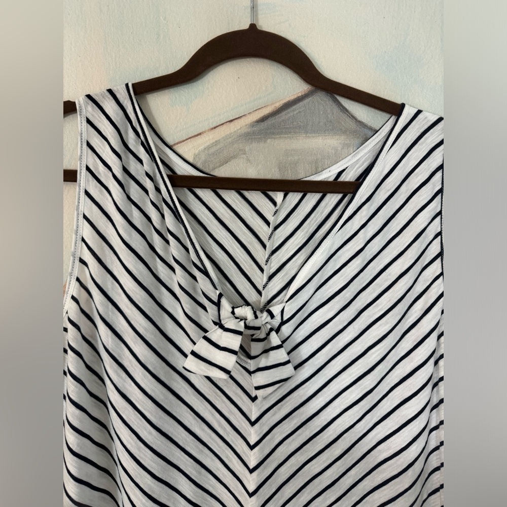 LOFT Outlet Double V Striped Knotted Tank Black & White Size Lg - Picture 5 of 11